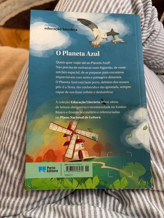 Livro “O planeta azul” de Luiza Ducla Soares