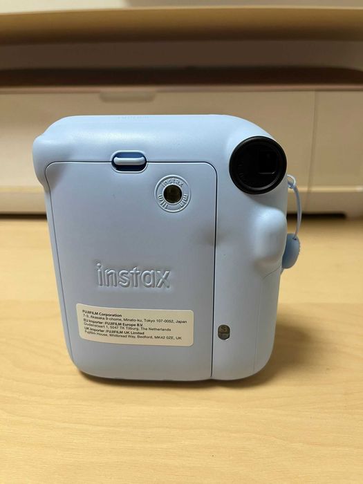 Câmara Instax Mini 12 Pastel Blue + Bolsa Oficial + Recarga Filme Instax Mini