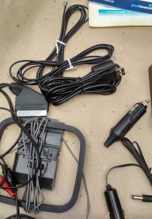 Роутер, телефон + всякое.