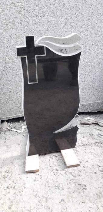 Гранітні пам'ятники від 9000 грн, ціна від виробника