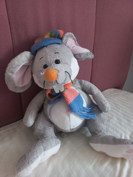 Мягкие игрушки утка тукан собака тигр мышь