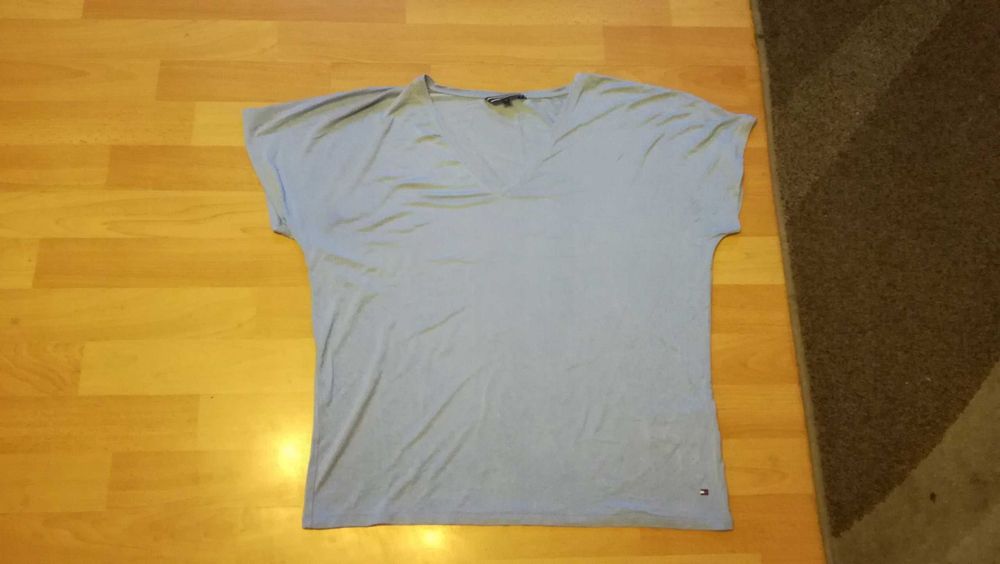 Bluzka TOMMY HILFIGER r.M stan bardzo dobry