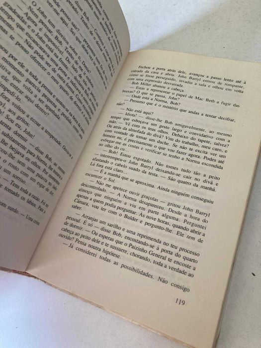 Livro - Jogo Duplo (ctt editorial grátis)