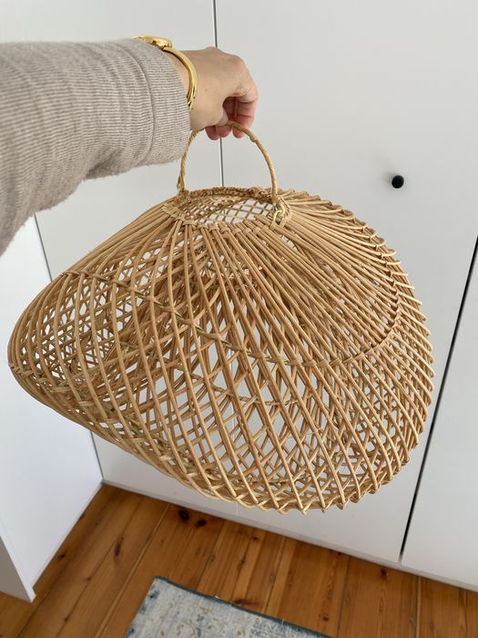 Abajur em Rattan da marca UmaCantik