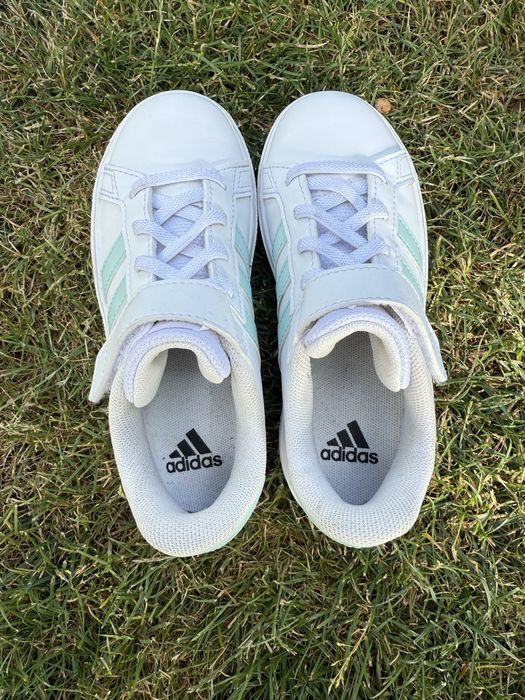 Кросівки adidas 30 розмір