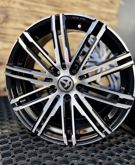 Диски 5/112 r18 Tomason в крутому стані