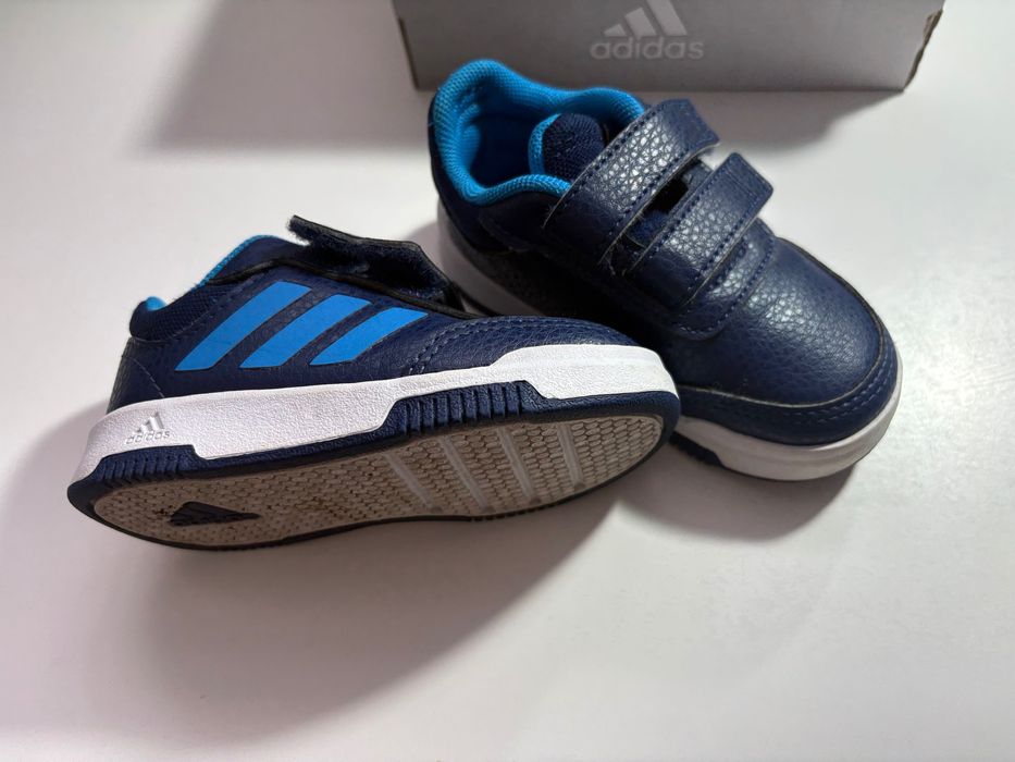 Buciki adidas, snakersy dla chłopca, roz 21