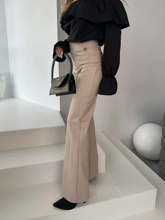 Spodnie damskie beżowe dzwony La Noir rozmiar 40