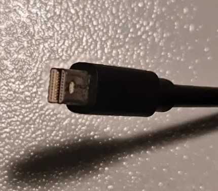 Adaptador Mini DisplayPort (macho) para VGA (fêmea)
