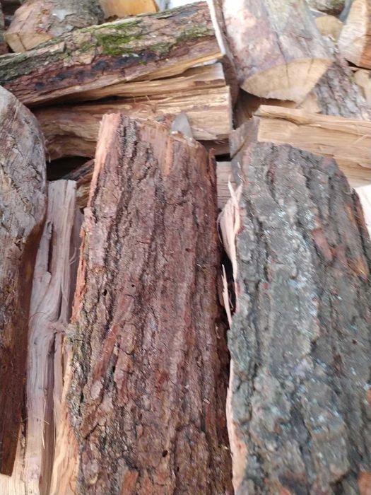 drewno kominkowe dąb, brzoza, akacja