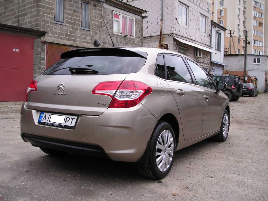 Citroen  C4   2013г.  Automat. Идеал. Как  новый.