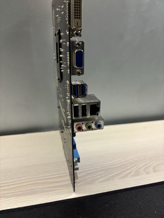 Материнская плата ASUS P8B75-M PLUS