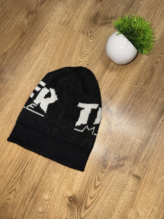 Шапка thrasher