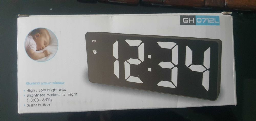 Budzik zegarek lustrzany