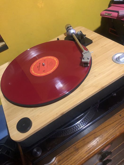 Gira discos como novo