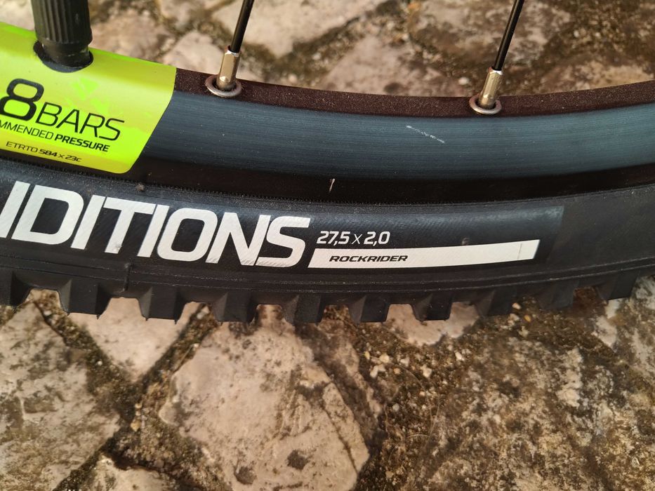 bicicleta BTT Decathlon Btwin Rockrider ST530