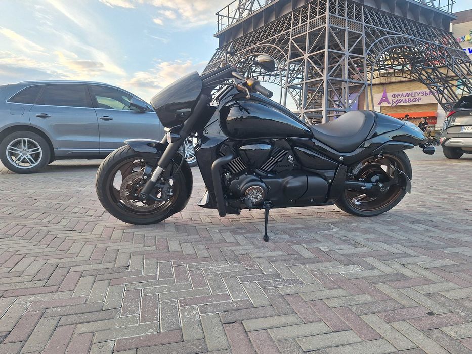 Продам мотоцикл Suzuki Boulevard M109R