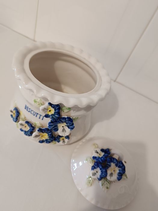 Biscoiteira grande. Terrina Porcelana Antiga.