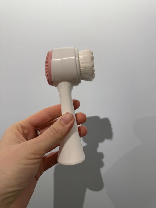 Кисть для макияжа