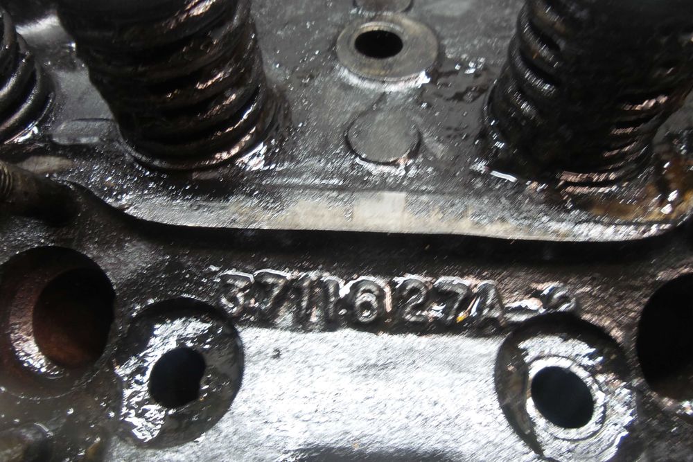Głowica do silnika Perkins 4.2032. Cylinder head Perkins 4.2032