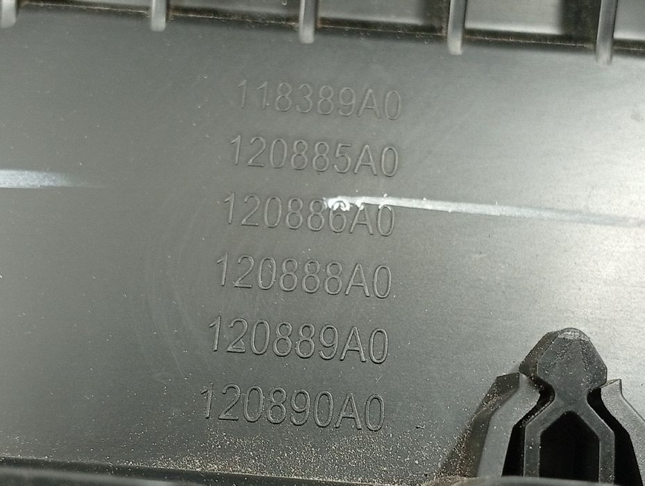 Consola de apoio de braço - PEUGEOT 308 III