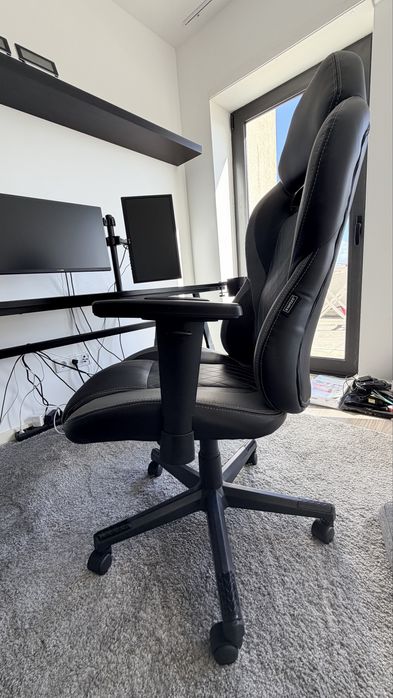 Cadeira Gaming  Staples/ Escritório Preta