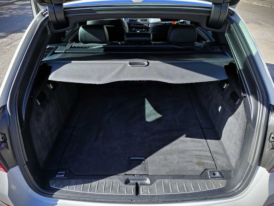BMW 535d Auto Touring Pack M. completa para peças