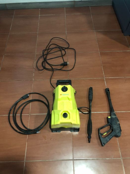 Máquina de jato de água