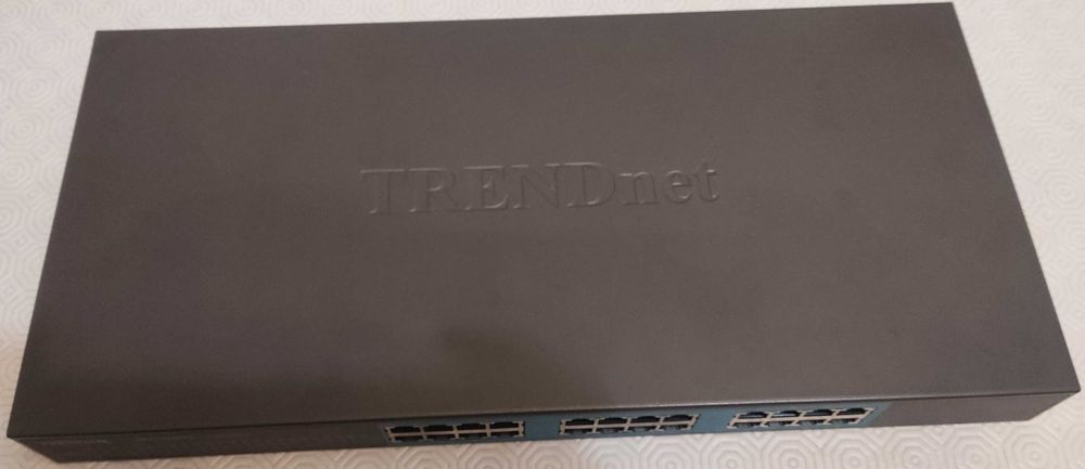 Switch Gigabit 24 portas