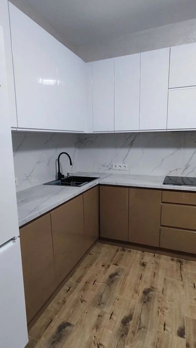 Кухні під замовлення