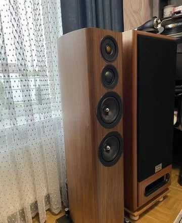 Wharfedale EVO 4.4
