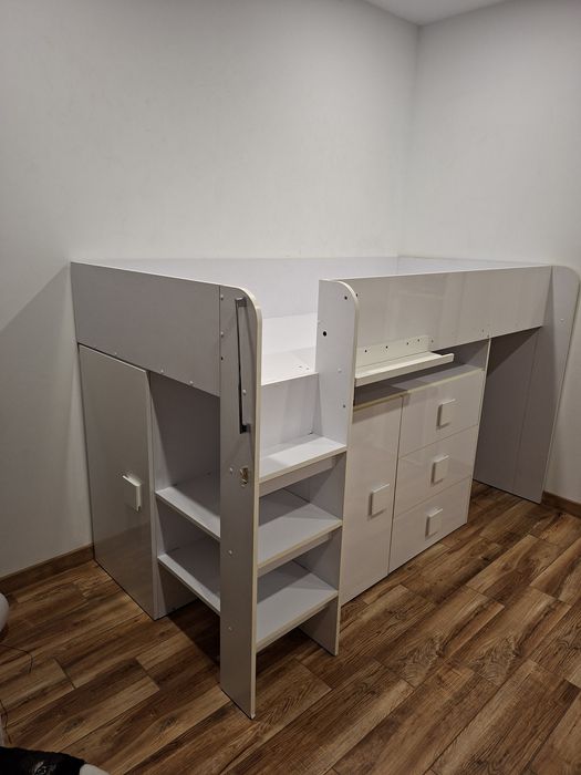 Lozko piętrowe antresola