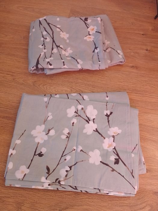 Pościel w kwiaty 200x200cm poszewki 50x75 cm