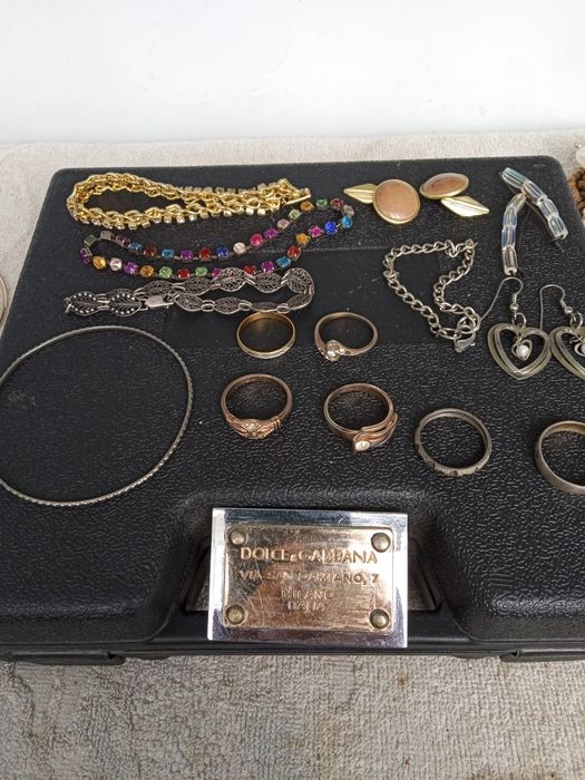 Кольца брошки и бусы ретро