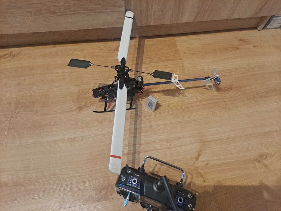 Helikopter RC Blade 230 SR + pilot EFLH1057 6-kanal