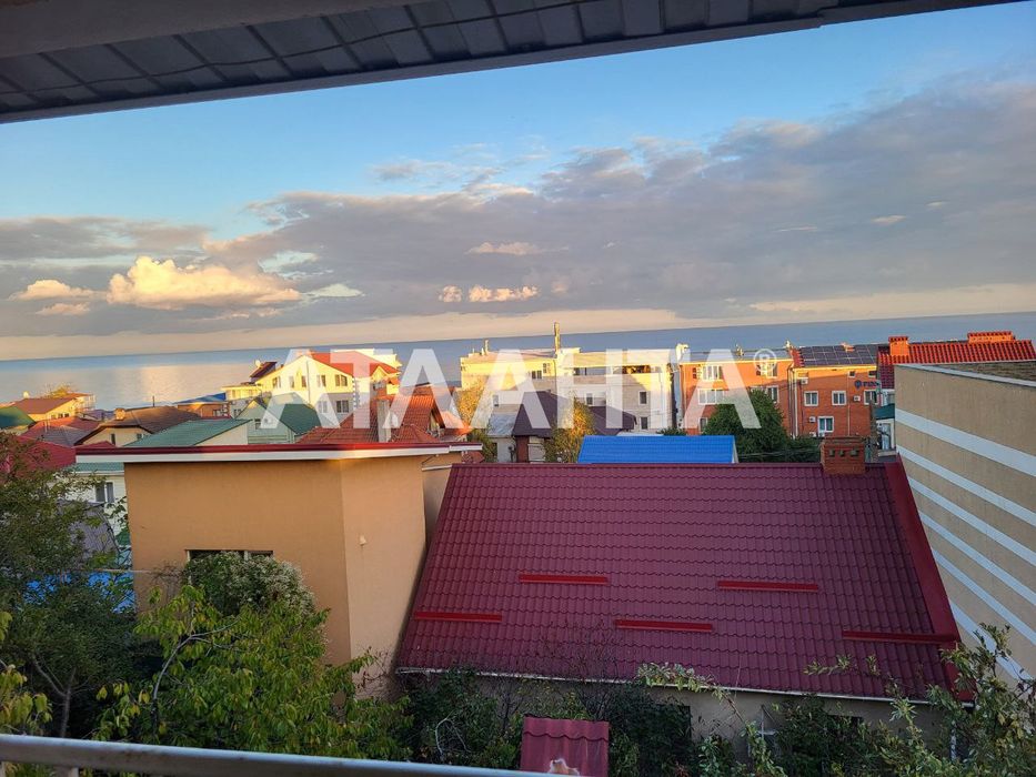 Дом-дача с мезонином возле моря, район Совиньона