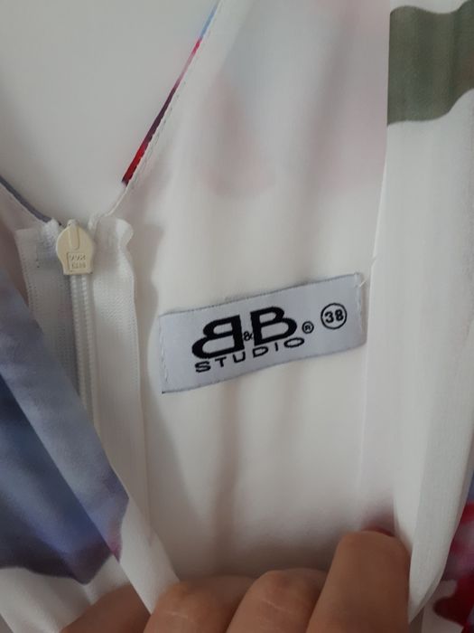 Długa Elegancka zwiewna sukienka r. 38 BB Studio
