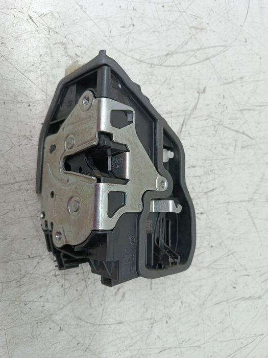 Fecho da Porta Frente Esquerdo - BMW 5 Touring (E61) | 04 - 10