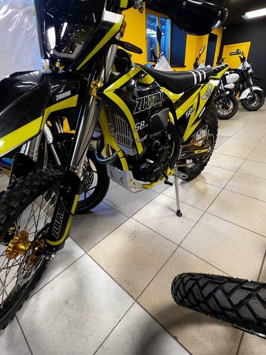 Мотоцикл ZUUMAV S8 FULL PRO (S8-KE300)