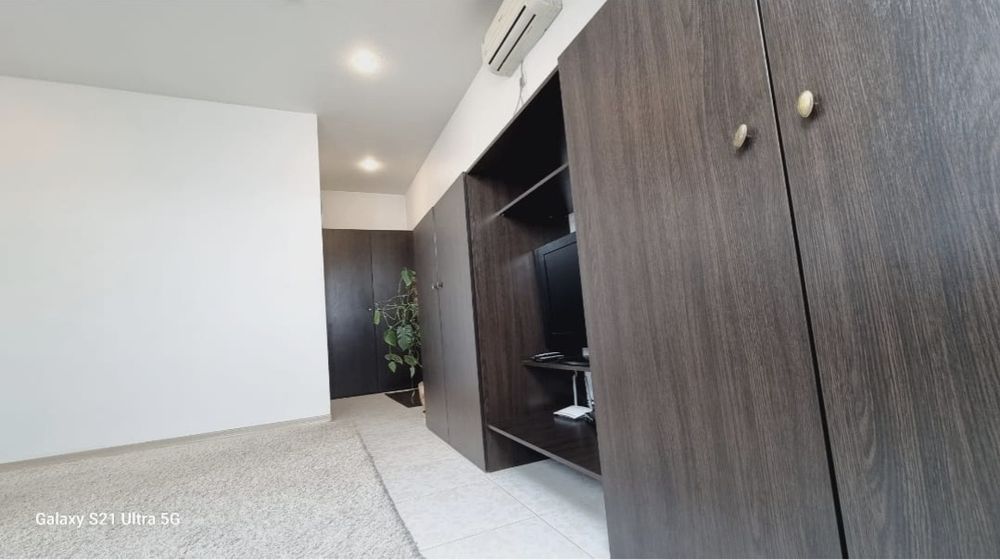 От месяца. 1 к кв. Левый берег. Риелтры не звоните.