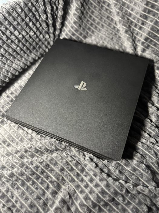 Sony PlayStation 4 Pro 1TB + оригінальний DualShock | Ідеальний стан