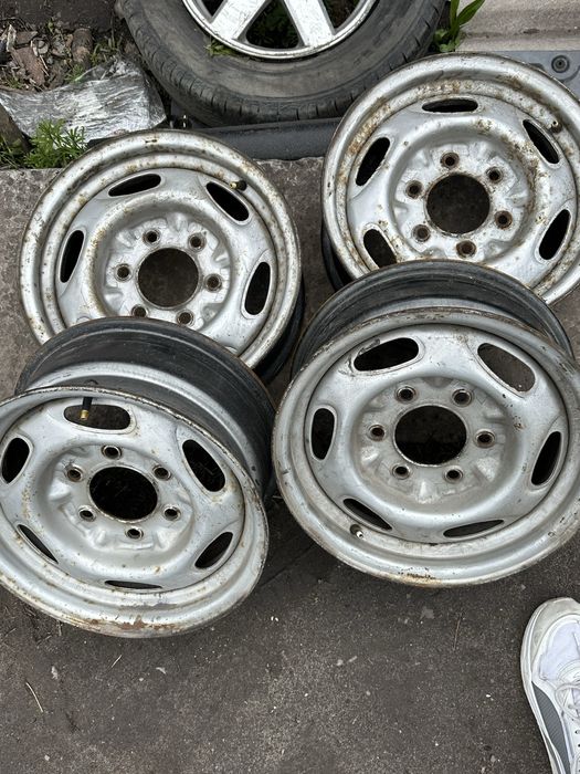 Продам диски р15  6*139.7