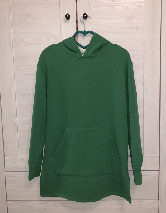 Zielona dłuższa bluza oversize