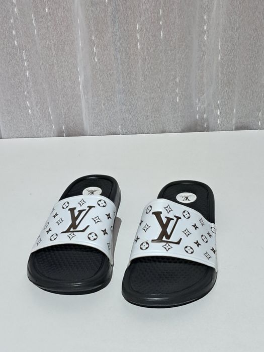 Klapki Louis Vuitton