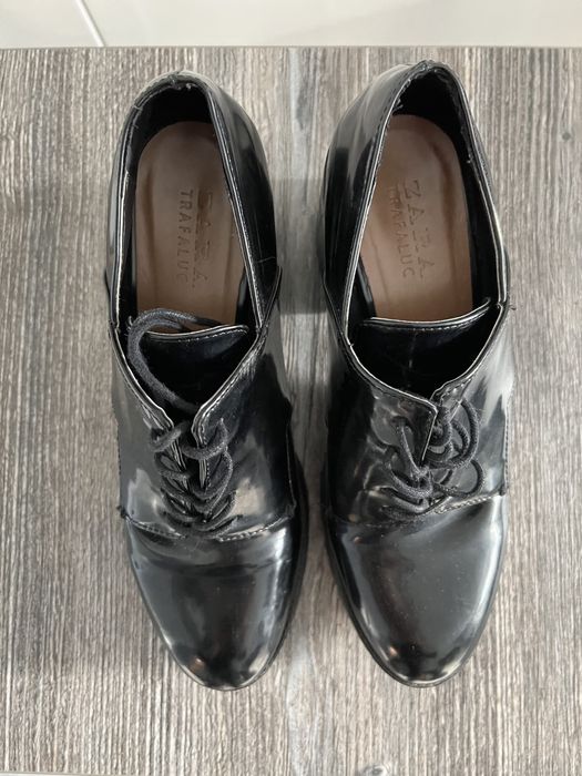 Botki lakierki platforma korurn Zara Trafaluc 39