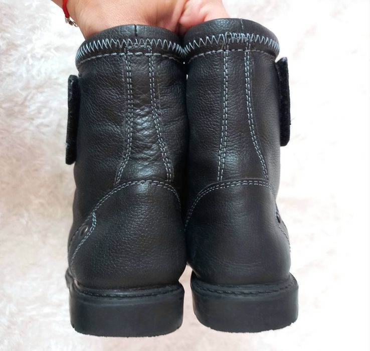 Демісезонні ботинки чоботи сапоги натуральна шкіра чорні для дівчинки