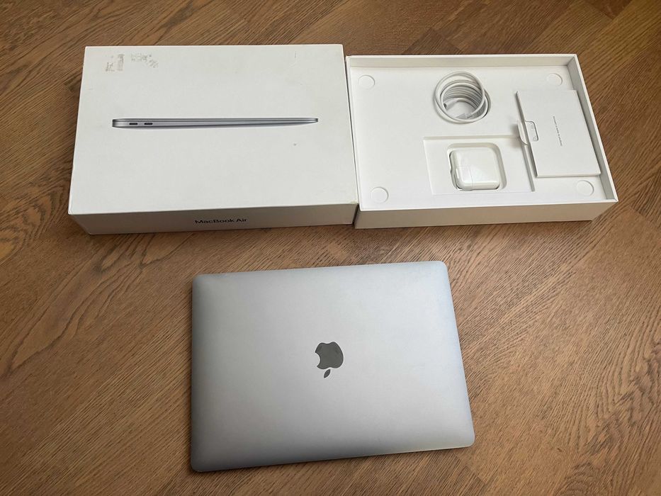 Macbook Air M1 8/256 Space Grey