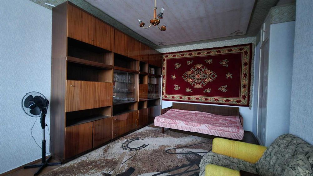 Борщагівка Однокімнатна Бульвар М Руденка ( Кольцова ) кут пр. Курбаса