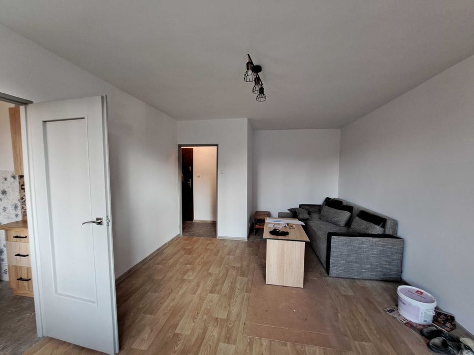 Do wynajęcia słoneczna kawalerka – 30 m², Broniewskiego