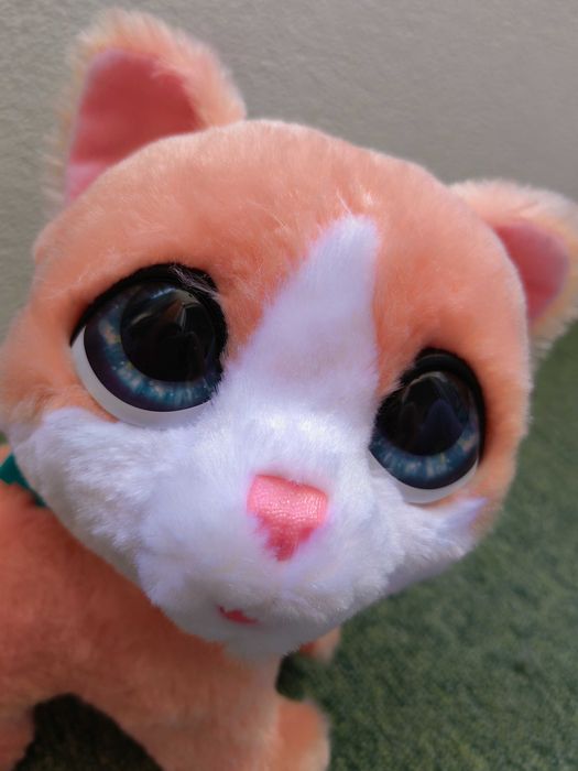 FurReal Walkalots Gatinho Interativo